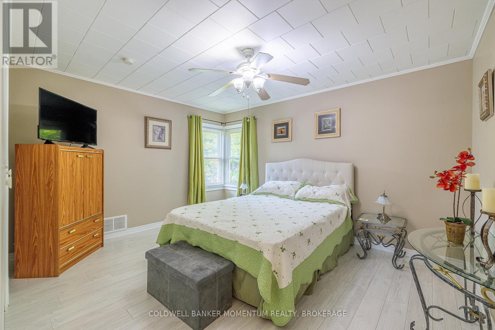 3660 Hazel Street, Fort Erie, Ontario  L0S 1N0 - Photo 19 - X12437789