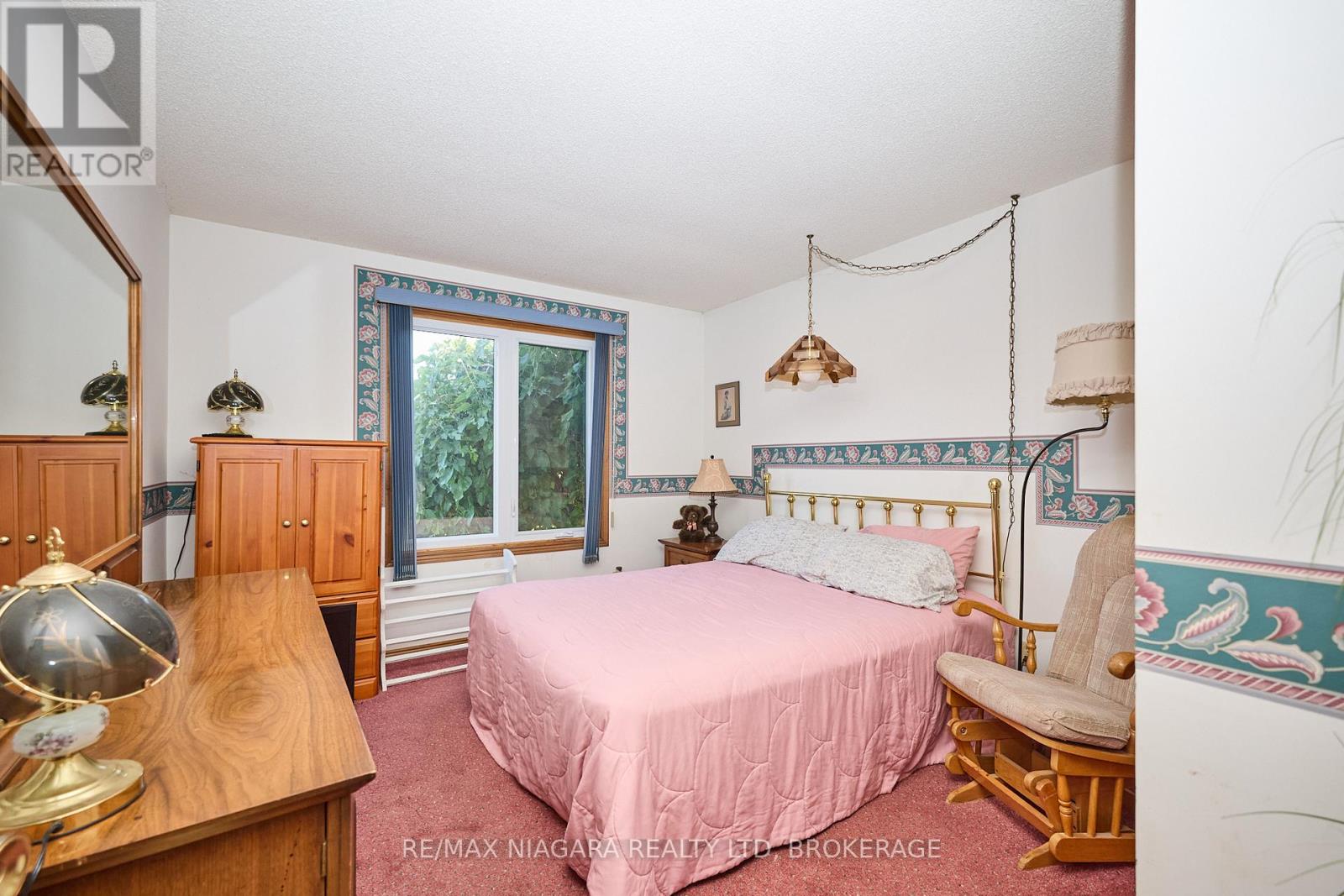506 Walden Boulevard, Fort Erie (Lakeshore), Ontario  L2A 1S3 - Photo 14 - X12438573