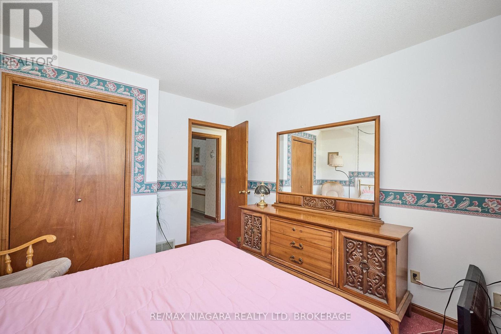506 Walden Boulevard, Fort Erie (Lakeshore), Ontario  L2A 1S3 - Photo 15 - X12438573