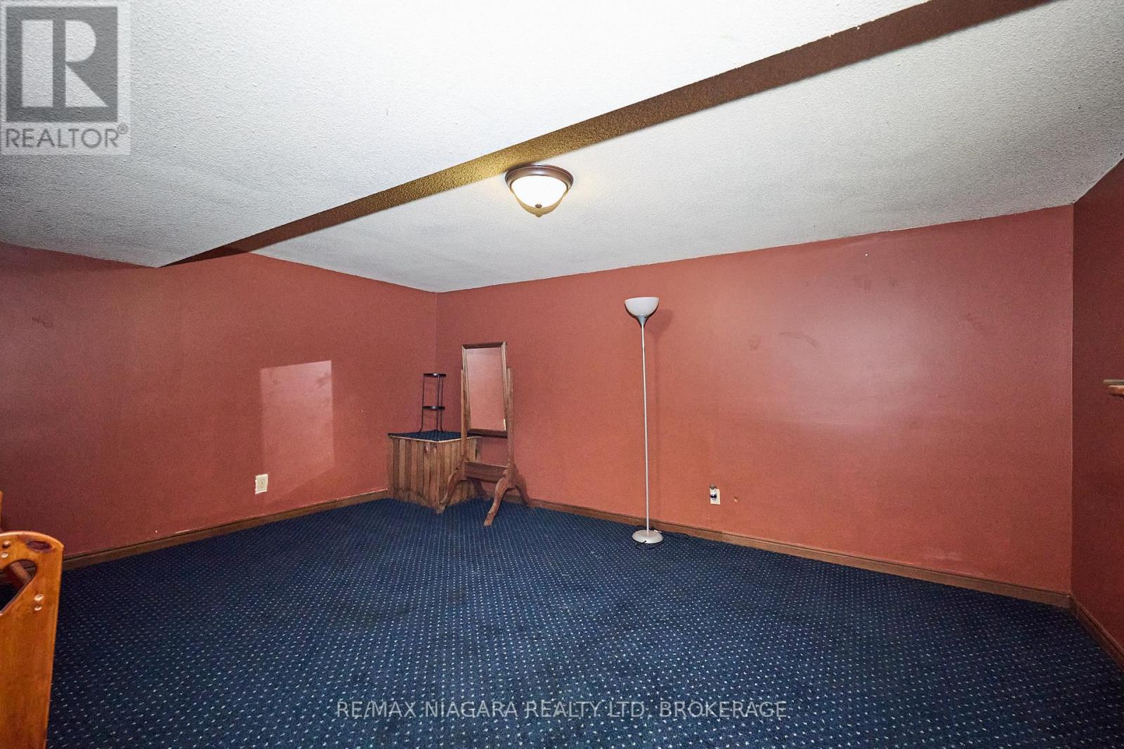 506 Walden Boulevard, Fort Erie (Lakeshore), Ontario  L2A 1S3 - Photo 19 - X12438573