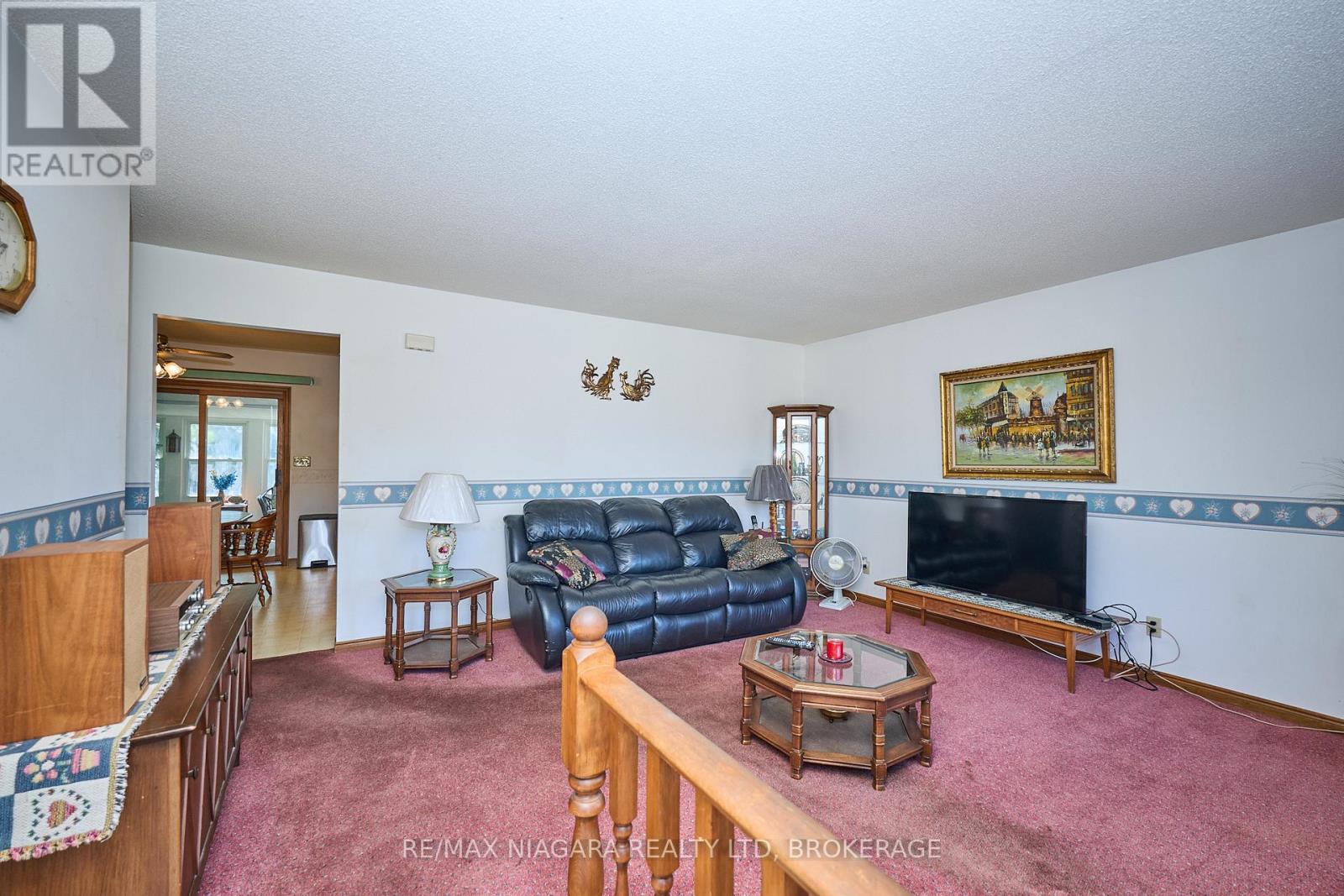 506 Walden Boulevard, Fort Erie (Lakeshore), Ontario  L2A 1S3 - Photo 3 - X12438573