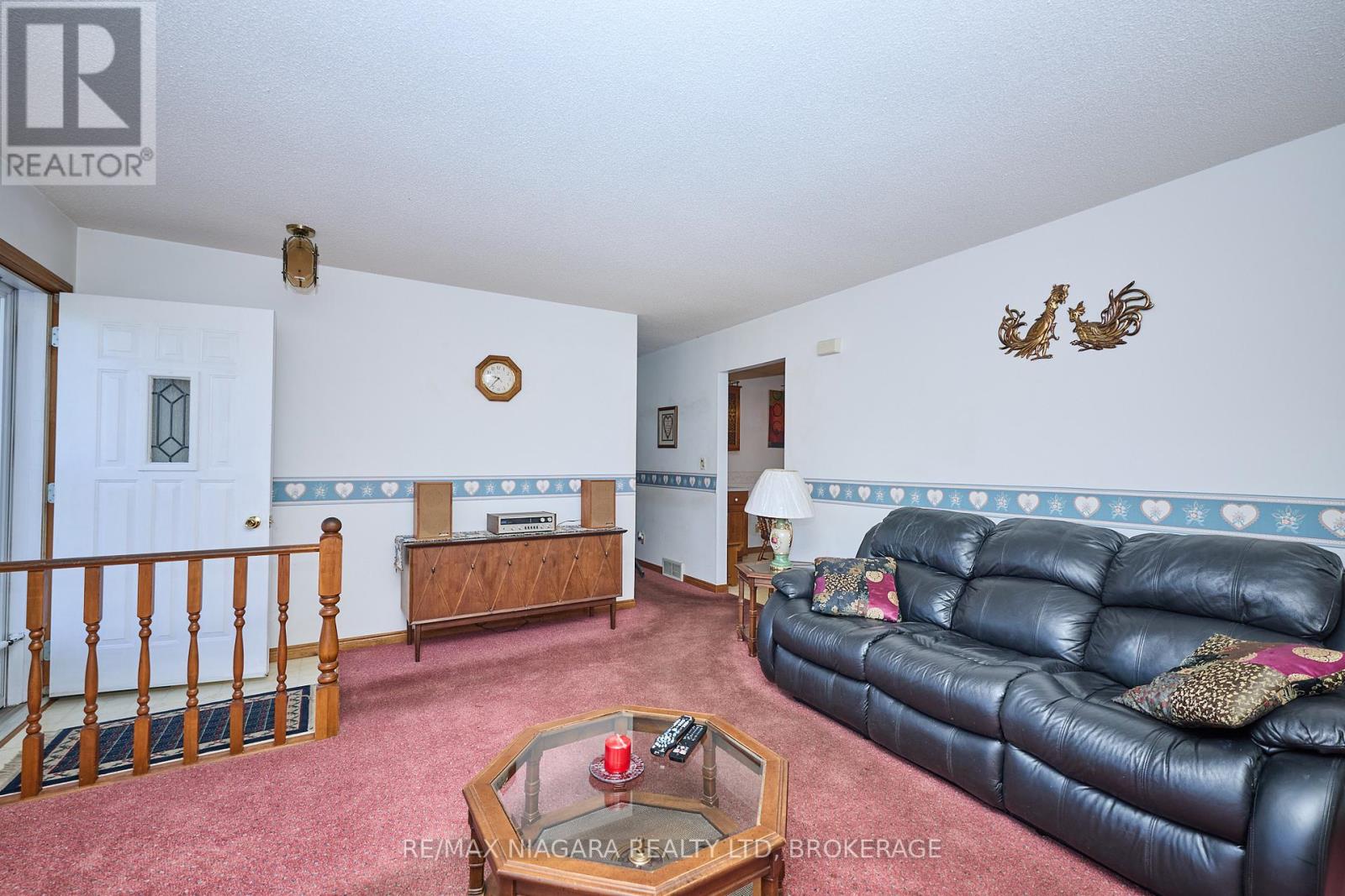 506 Walden Boulevard, Fort Erie (Lakeshore), Ontario  L2A 1S3 - Photo 5 - X12438573