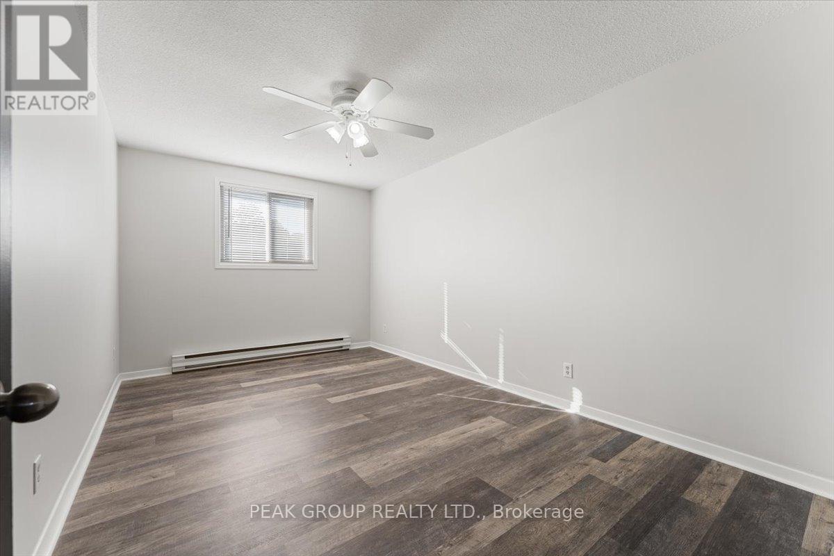 4386 Drummond Road, Niagara Falls, Ontario  L2E 6C3 - Photo 12 - X12438663