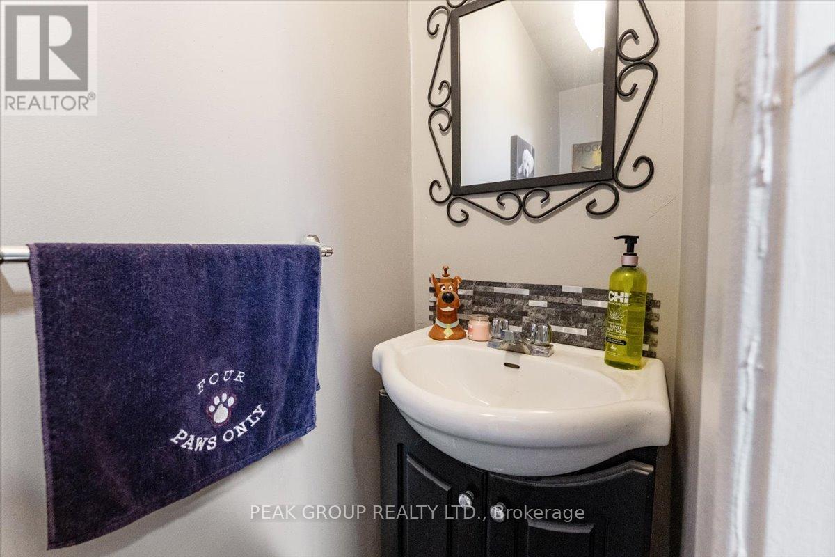 4386 Drummond Road, Niagara Falls, Ontario  L2E 6C3 - Photo 19 - X12438663