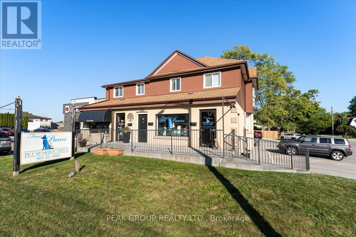 4386 Drummond Road, Niagara Falls, Ontario  L2E 6C3 - Photo 2 - X12438663