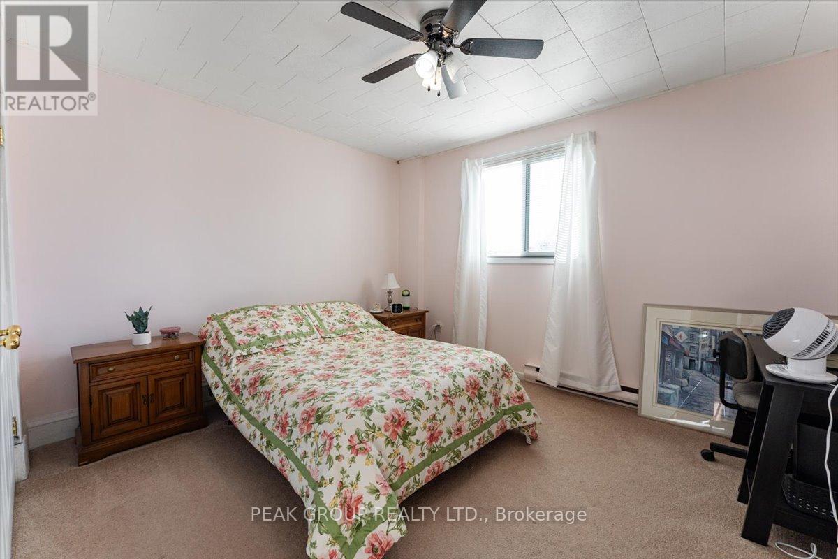 4386 Drummond Road, Niagara Falls, Ontario  L2E 6C3 - Photo 24 - X12438663