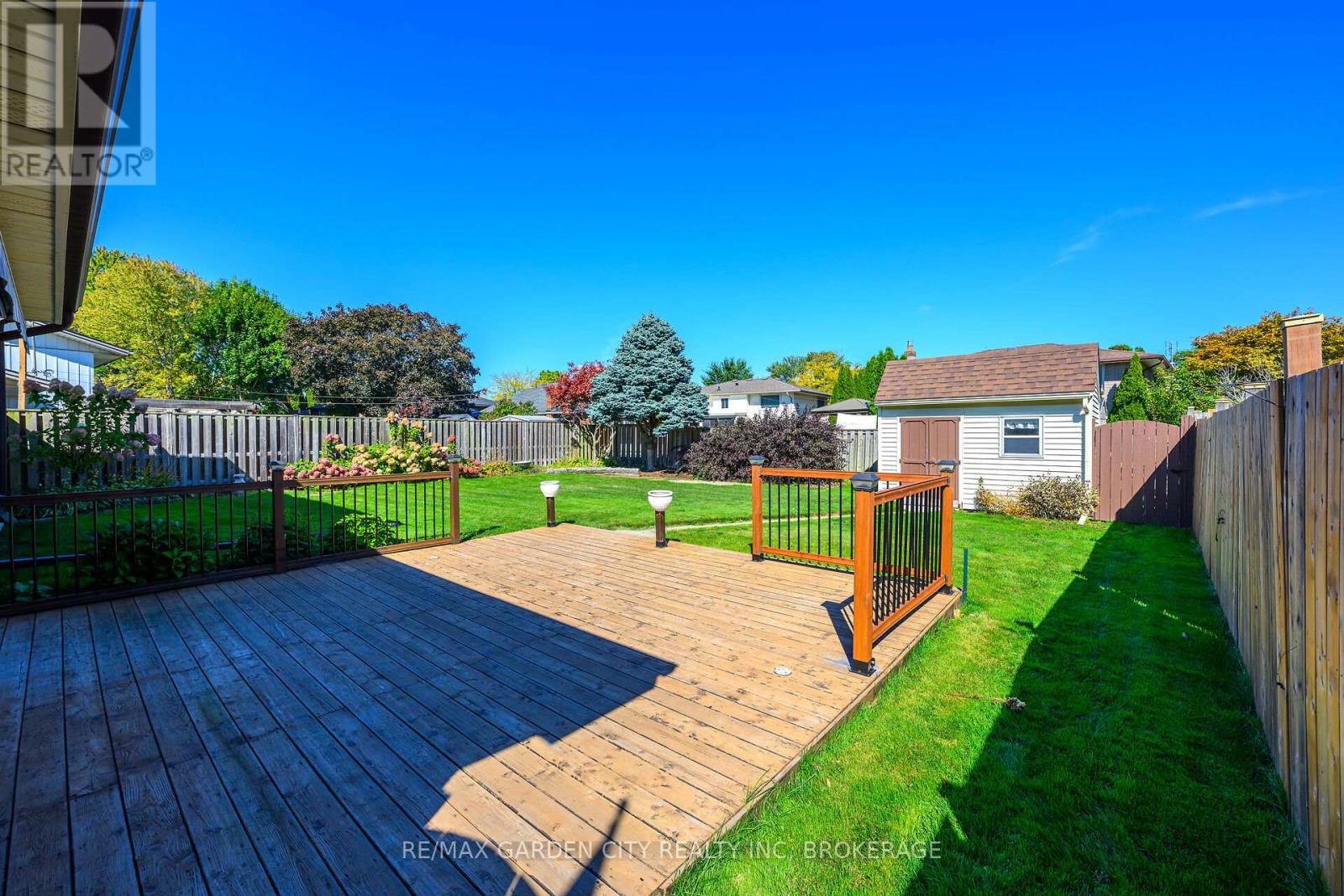 10 Macoomb Drive, Welland (N. Welland), Ontario  L3C 5T9 - Photo 38 - X12440351