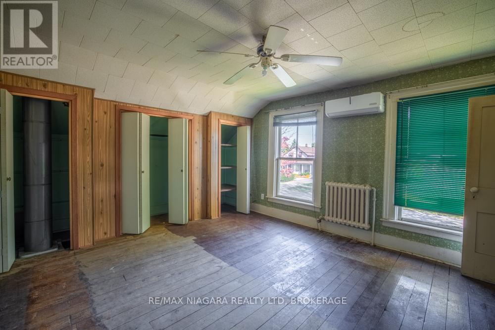 2295 Centre Street, Thorold (Allanburg/thorold South), Ontario  L0S 1A0 - Photo 18 - X12440642