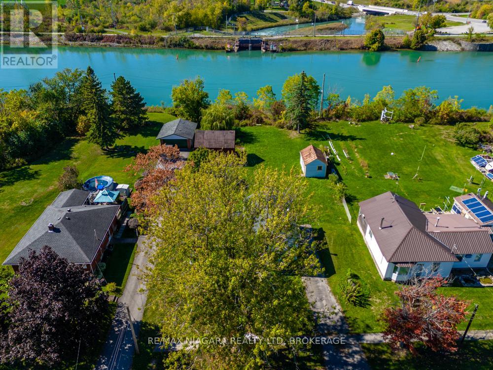 2295 Centre Street, Thorold (Allanburg/thorold South), Ontario  L0S 1A0 - Photo 22 - X12440642
