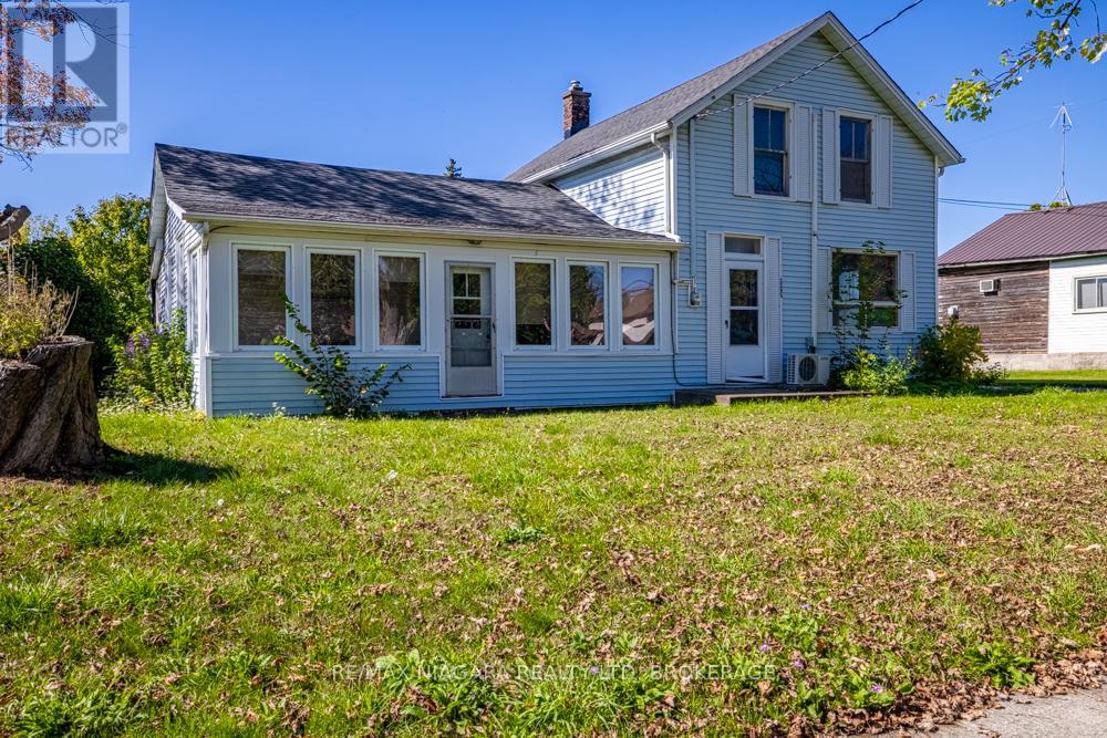 2295 Centre Street, Thorold (Allanburg/thorold South), Ontario  L0S 1A0 - Photo 3 - X12440642
