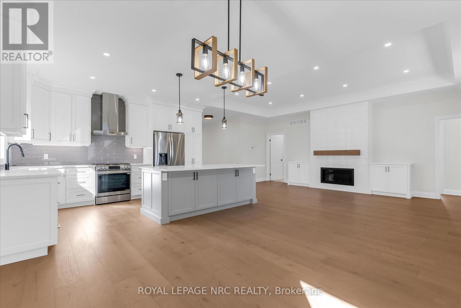 207 Forks Road, Welland, Ontario  L3B 6C5 - Photo 19 - X12441544