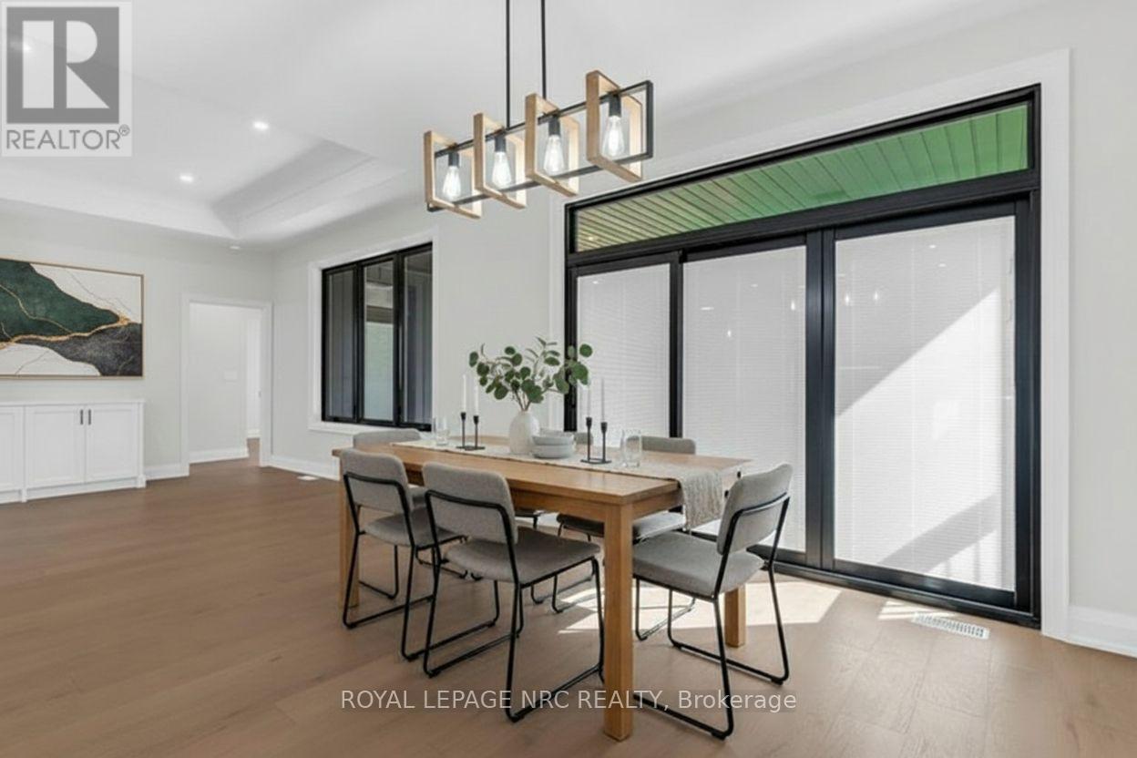 207 Forks Road, Welland, Ontario  L3B 6C5 - Photo 20 - X12441544