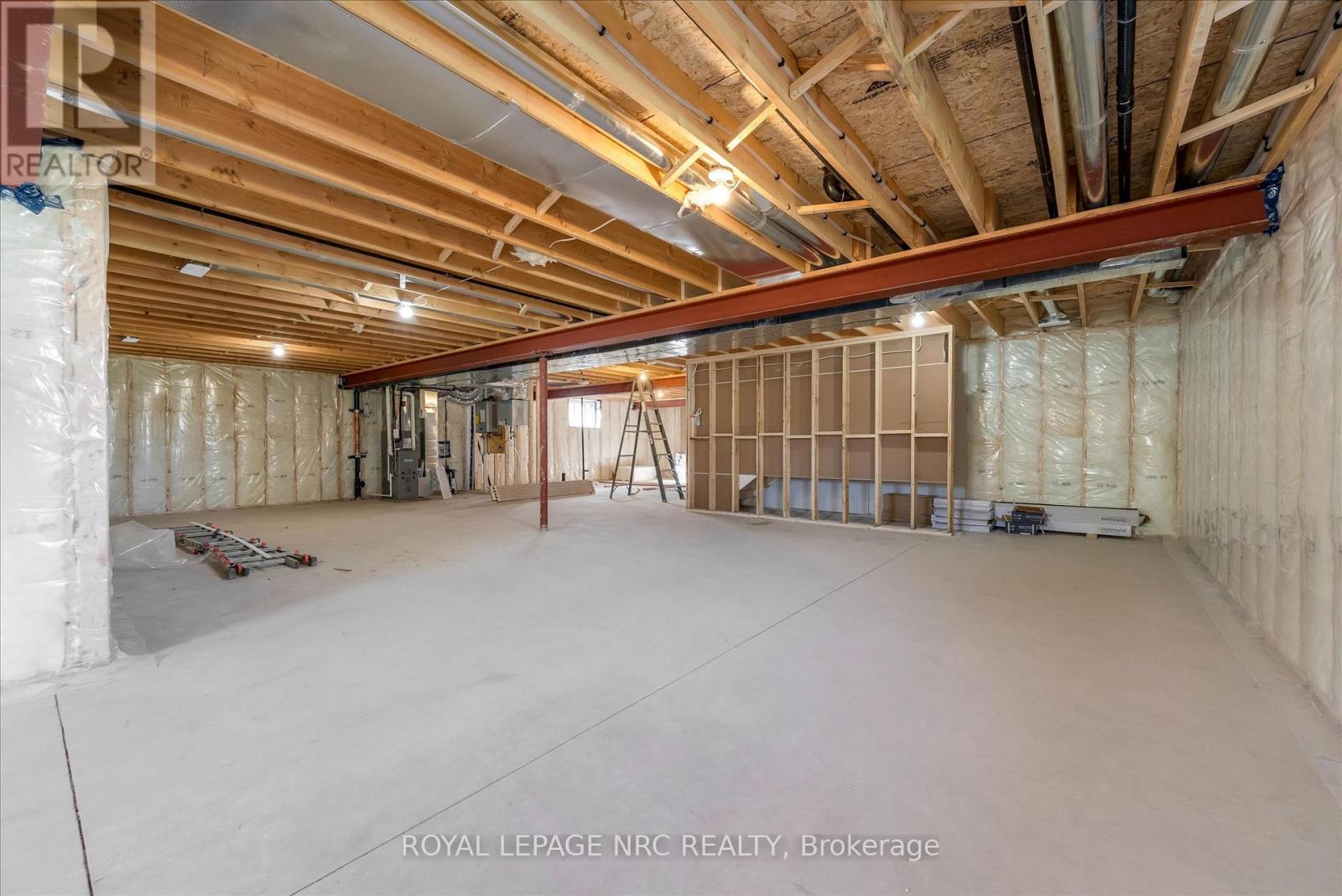 207 Forks Road, Welland, Ontario  L3B 6C5 - Photo 36 - X12441544