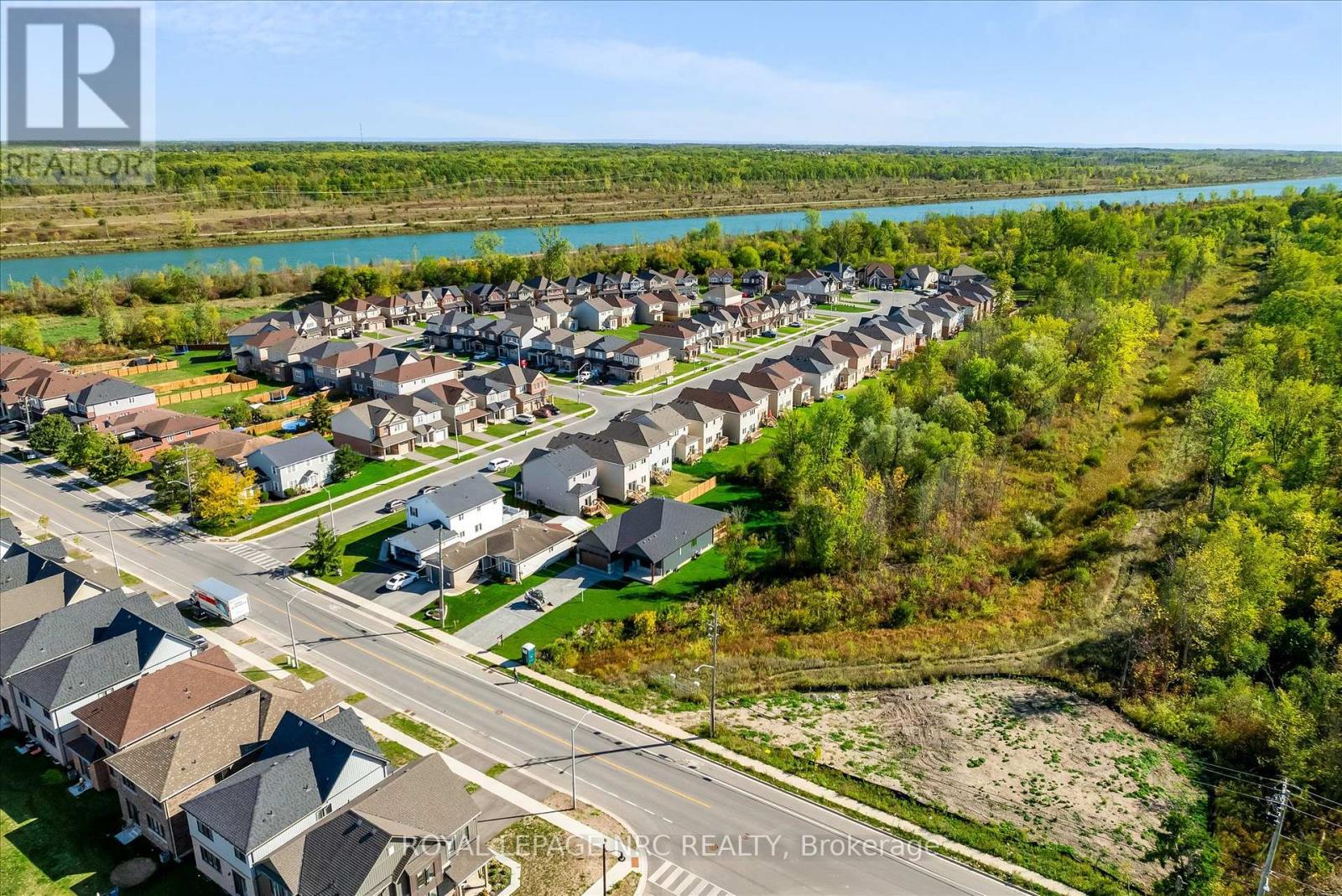 207 Forks Road, Welland, Ontario  L3B 6C5 - Photo 6 - X12441544