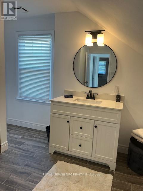 5706 King Street, Lincoln, Ontario  L0R 1B3 - Photo 10 - X12441546