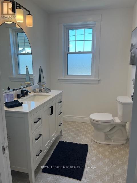 5706 King Street, Lincoln, Ontario  L0R 1B3 - Photo 12 - X12441546