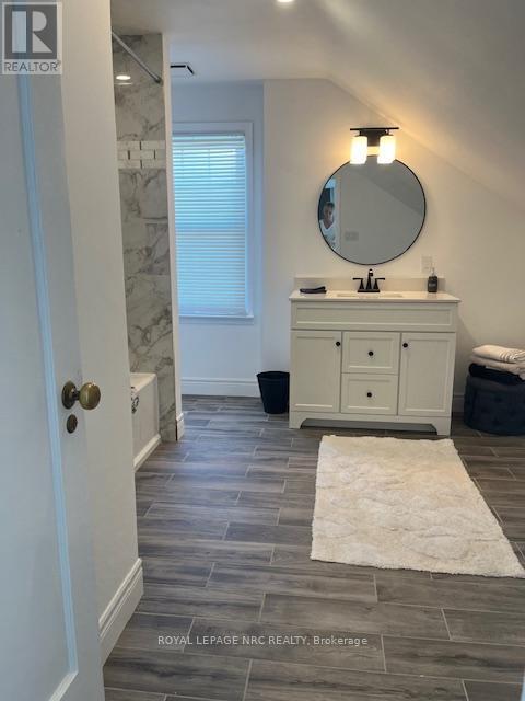 5706 King Street, Lincoln, Ontario  L0R 1B3 - Photo 8 - X12441546