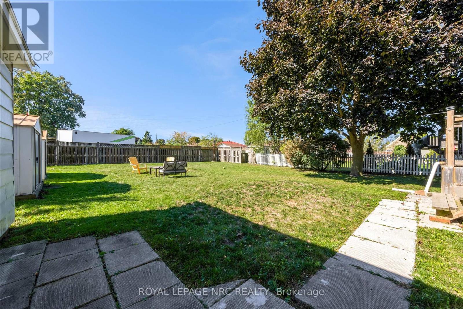 636 Elm Street, Port Colborne, Ontario  L3K 4P8 - Photo 28 - X12441597