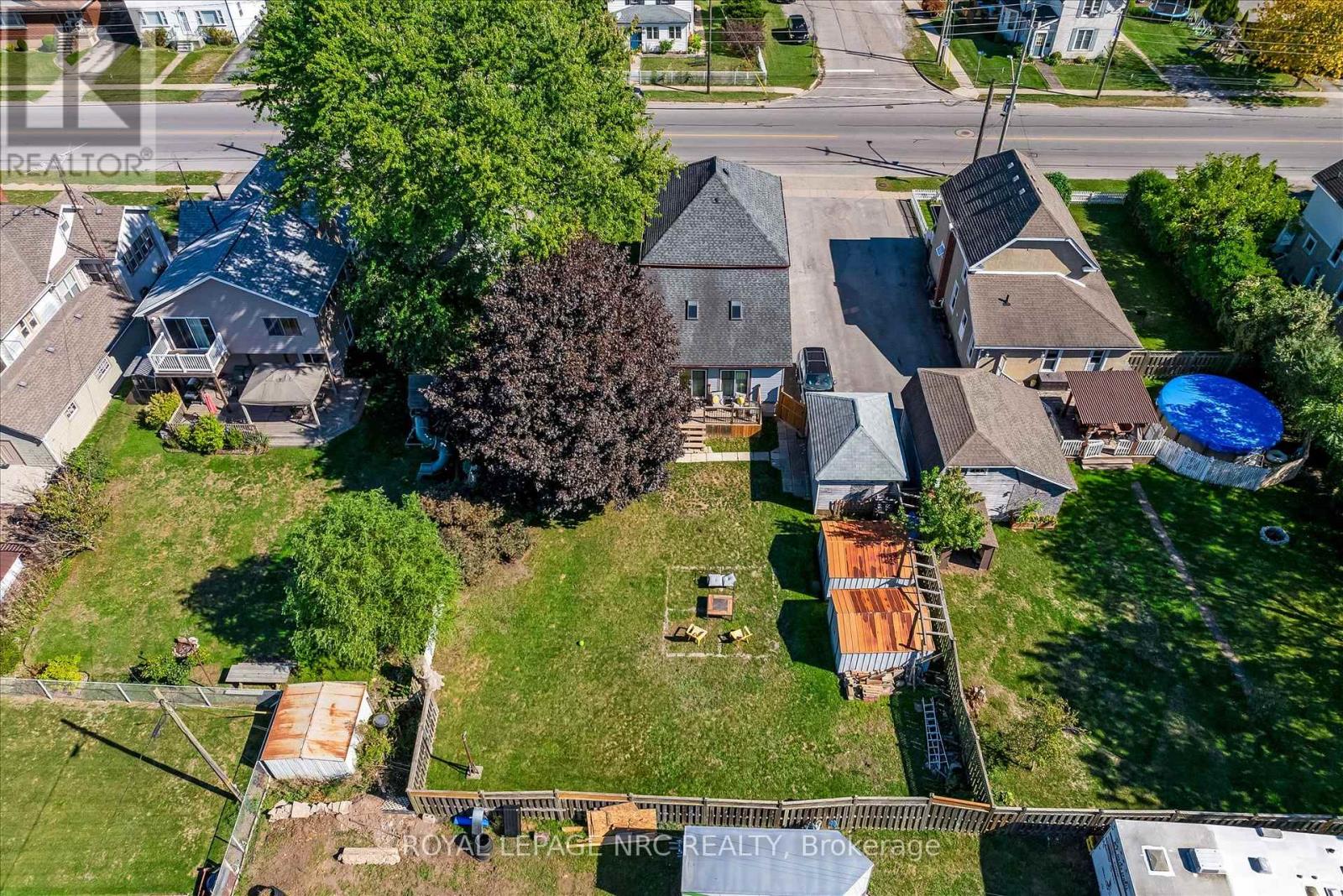 636 Elm Street, Port Colborne, Ontario  L3K 4P8 - Photo 32 - X12441597