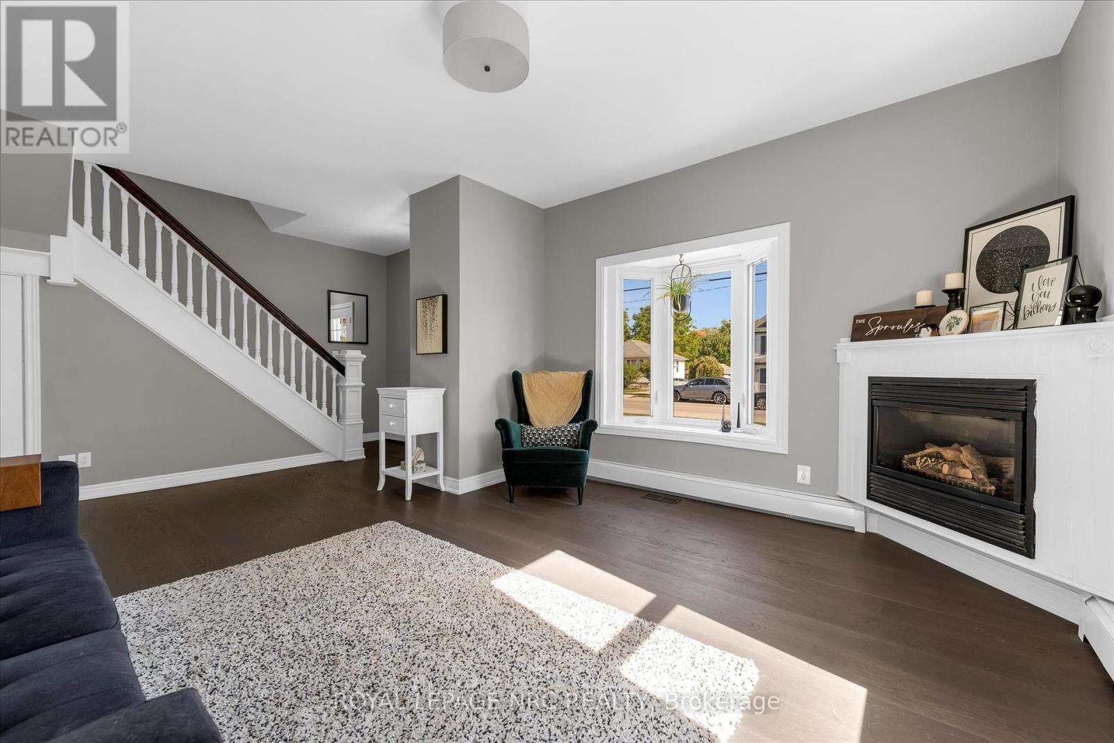 636 Elm Street, Port Colborne, Ontario  L3K 4P8 - Photo 6 - X12441597
