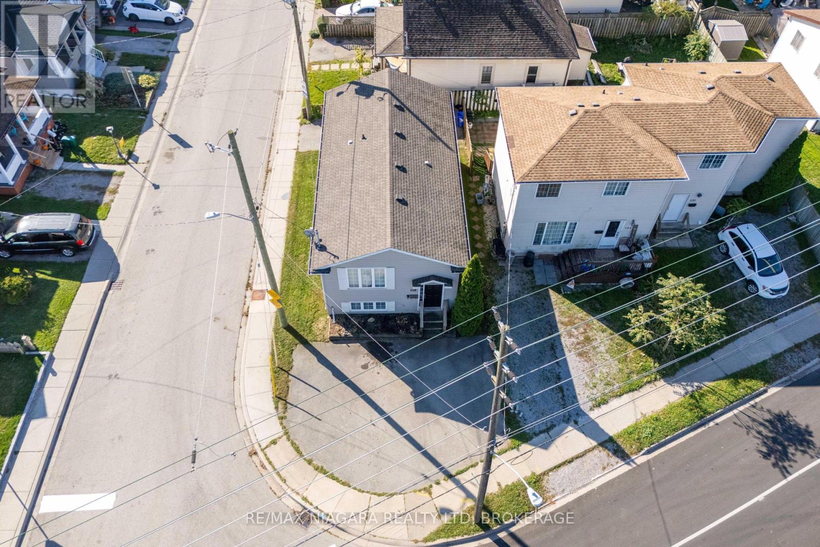 138 Carlton Street, St. Catharines, Ontario  L2R 7S6 - Photo 17 - X12442217