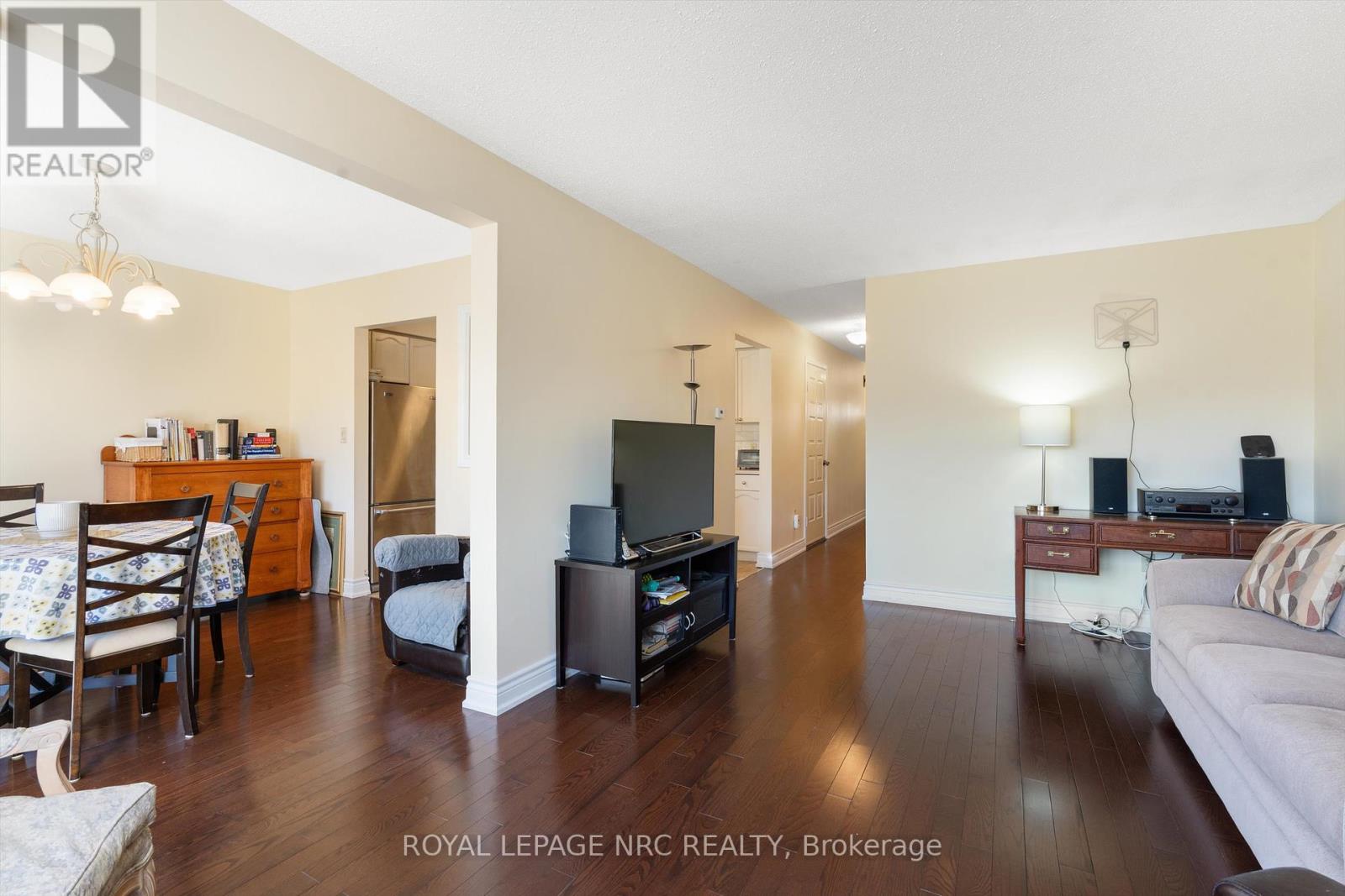 36 - 275 Pelham Road, St. Catharines (Rykert/vansickle), Ontario  L2S 3B9 - Photo 10 - X12442531
