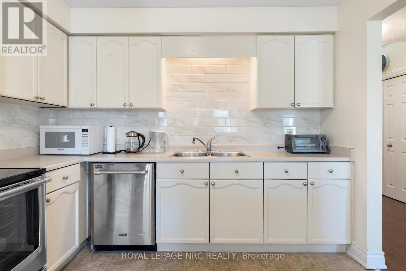 36 - 275 Pelham Road, St. Catharines (Rykert/vansickle), Ontario  L2S 3B9 - Photo 16 - X12442531