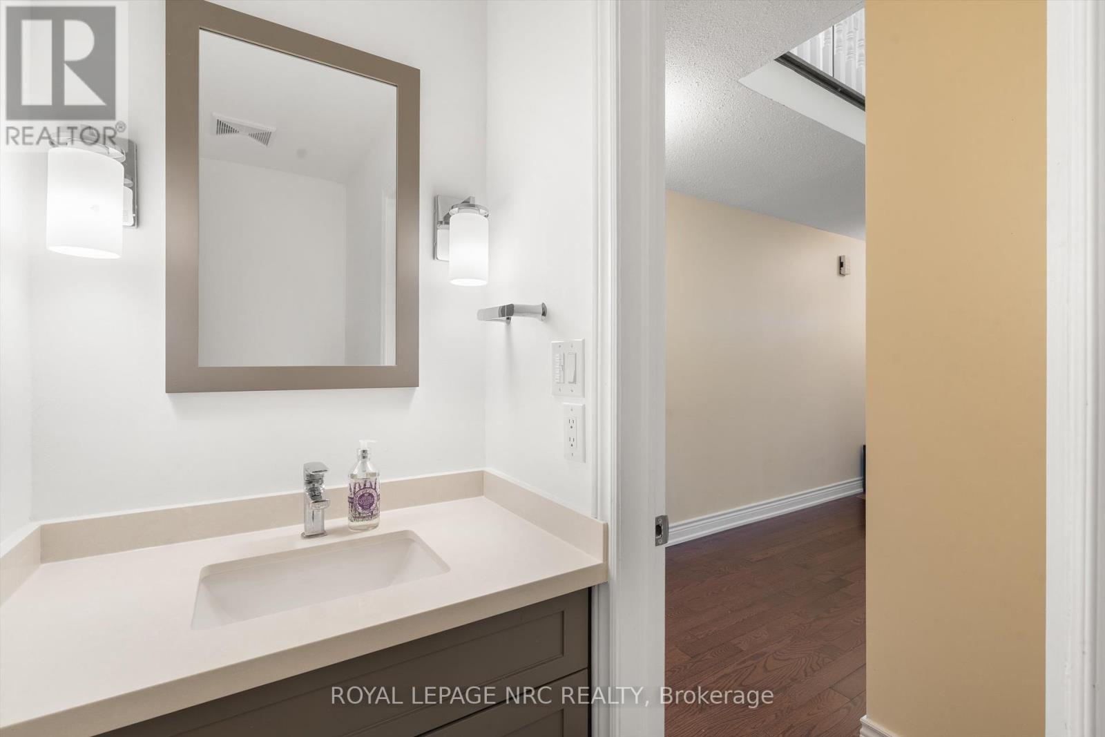 36 - 275 Pelham Road, St. Catharines (Rykert/vansickle), Ontario  L2S 3B9 - Photo 20 - X12442531