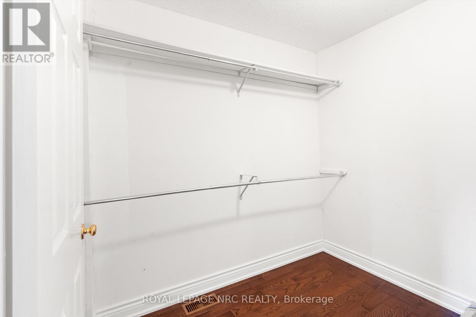36 - 275 Pelham Road, St. Catharines (Rykert/vansickle), Ontario  L2S 3B9 - Photo 30 - X12442531