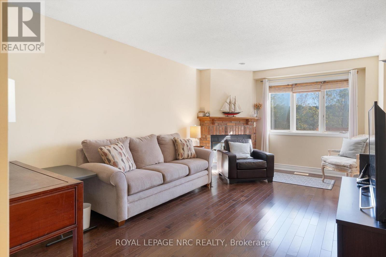 36 - 275 Pelham Road, St. Catharines (Rykert/vansickle), Ontario  L2S 3B9 - Photo 7 - X12442531