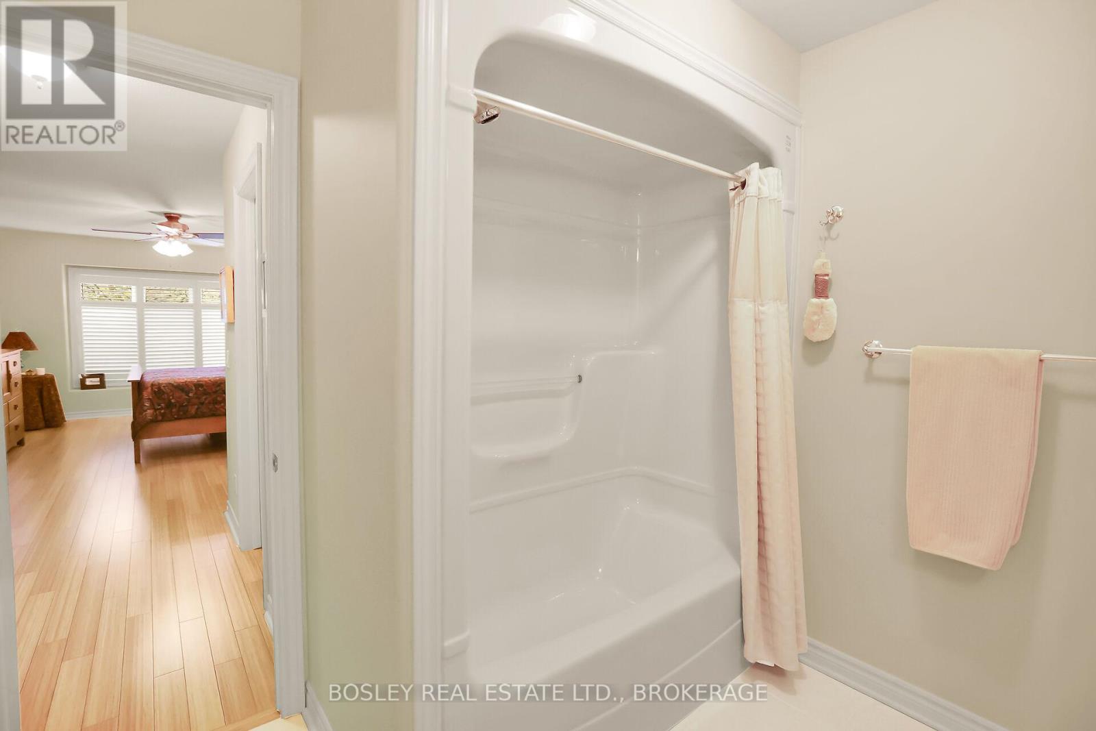 3 - 21 Loretta Drive W, Niagara-On-The-Lake, Ontario  L0S 1T0 - Photo 20 - X12442861