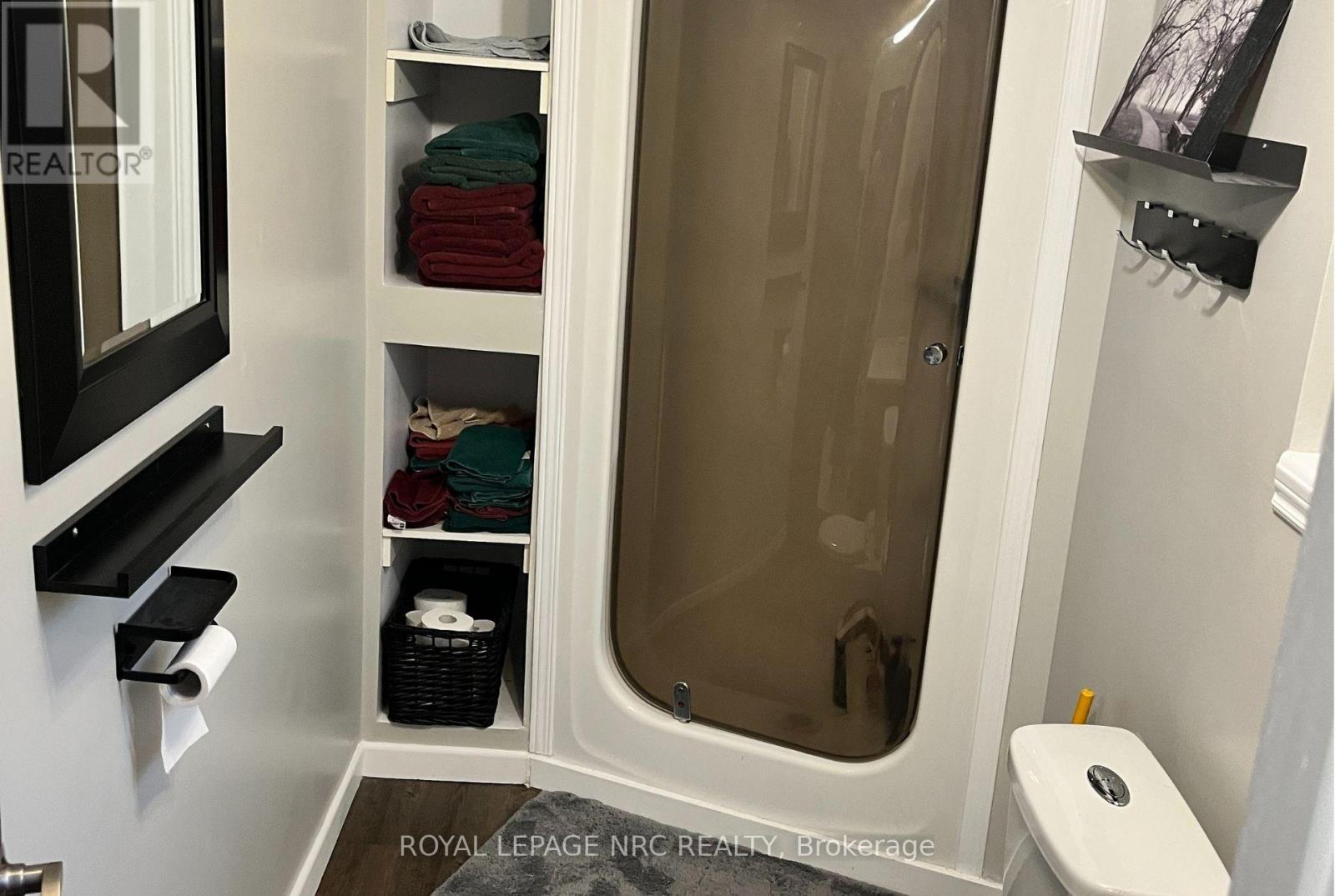 61 Prince Philip Drive, St. Catharines, Ontario  L2N 3H9 - Photo 6 - X12443626