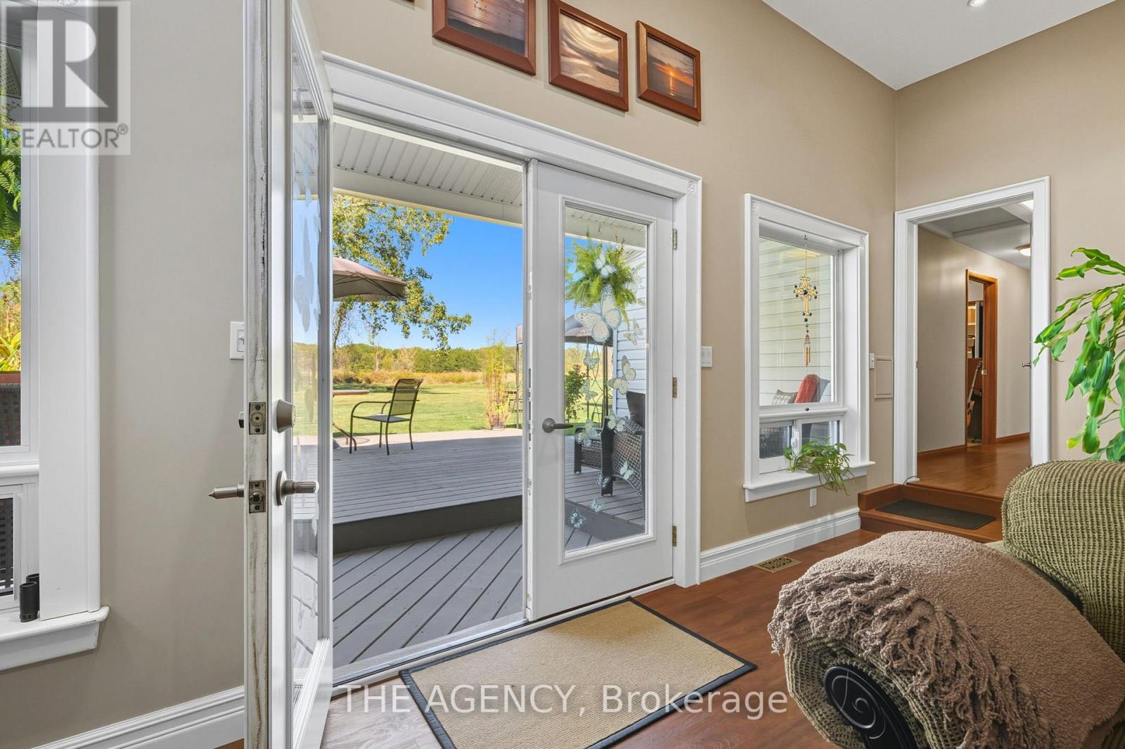 6359 Lyons Creek Road, Niagara Falls (Lyons Creek), Ontario  L2G 0L9 - Photo 29 - X12444869