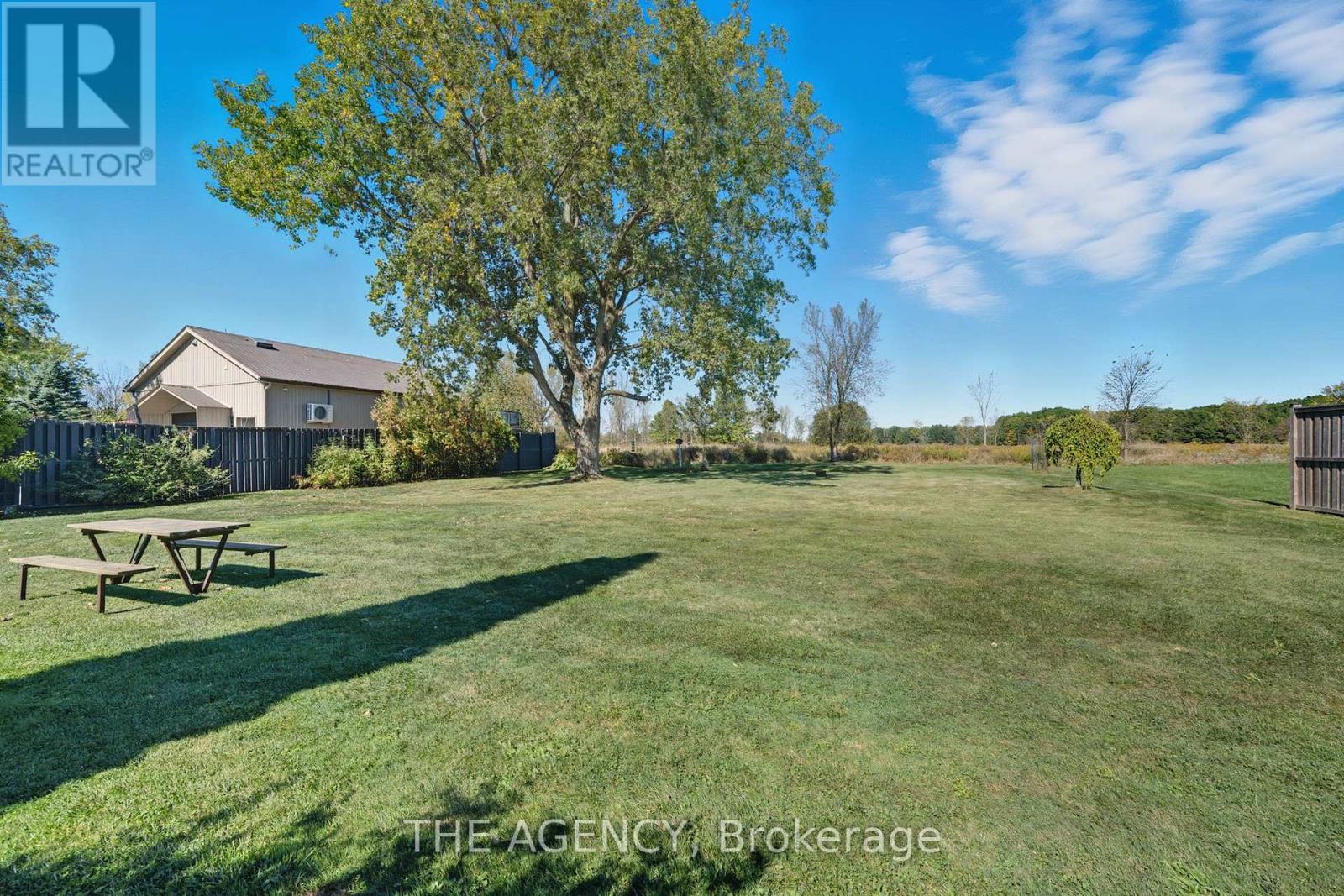 6359 Lyons Creek Road, Niagara Falls (Lyons Creek), Ontario  L2G 0L9 - Photo 34 - X12444869