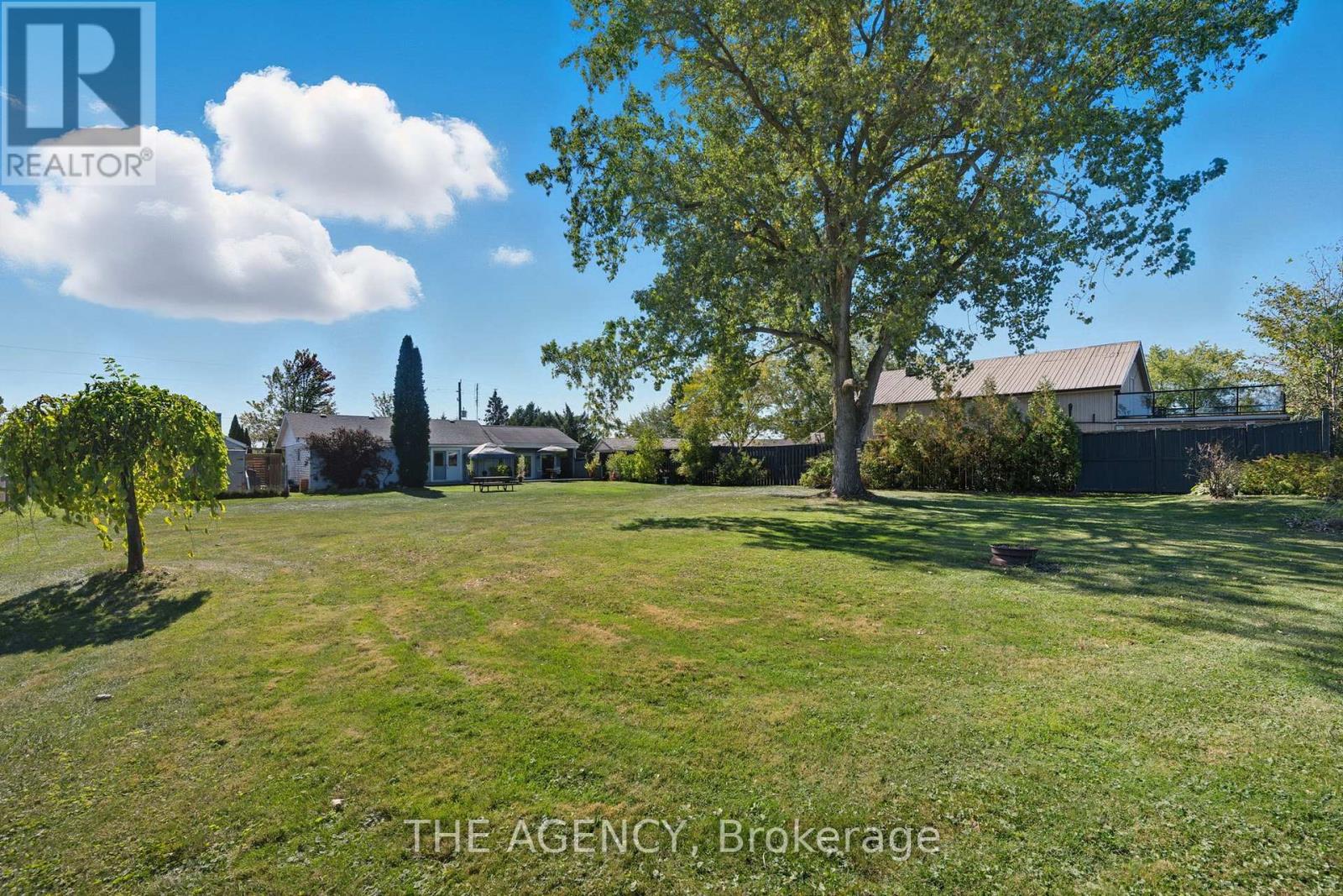 6359 Lyons Creek Road, Niagara Falls (Lyons Creek), Ontario  L2G 0L9 - Photo 35 - X12444869