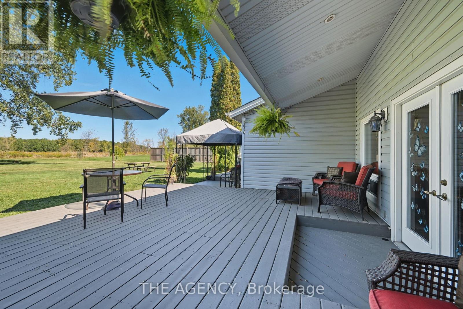 6359 Lyons Creek Road, Niagara Falls (Lyons Creek), Ontario  L2G 0L9 - Photo 40 - X12444869