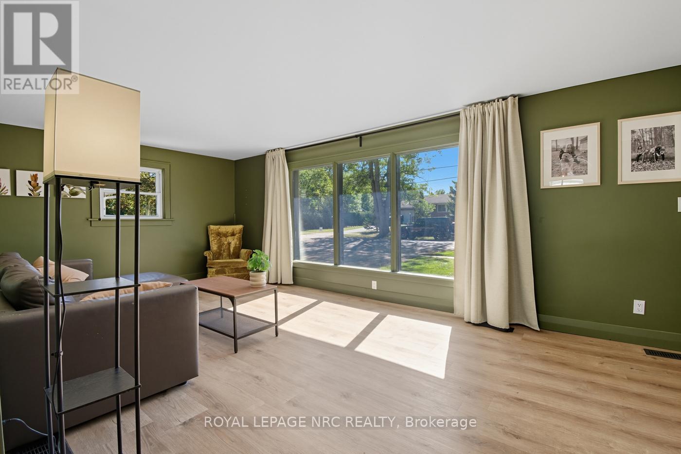 3754 Highland Drive, Fort Erie, Ontario  L0S 1N0 - Photo 4 - X12445046