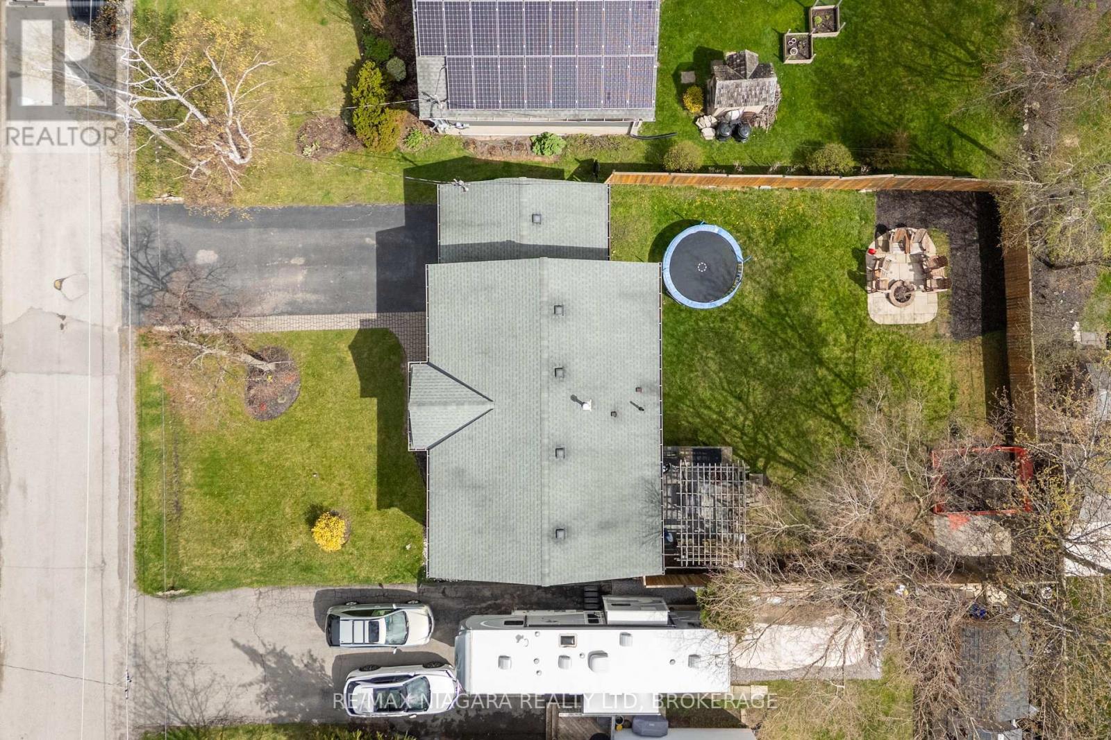 44 Maple Leaf Avenue S, Fort Erie, Ontario  L0S 1N0 - Photo 30 - X12445063