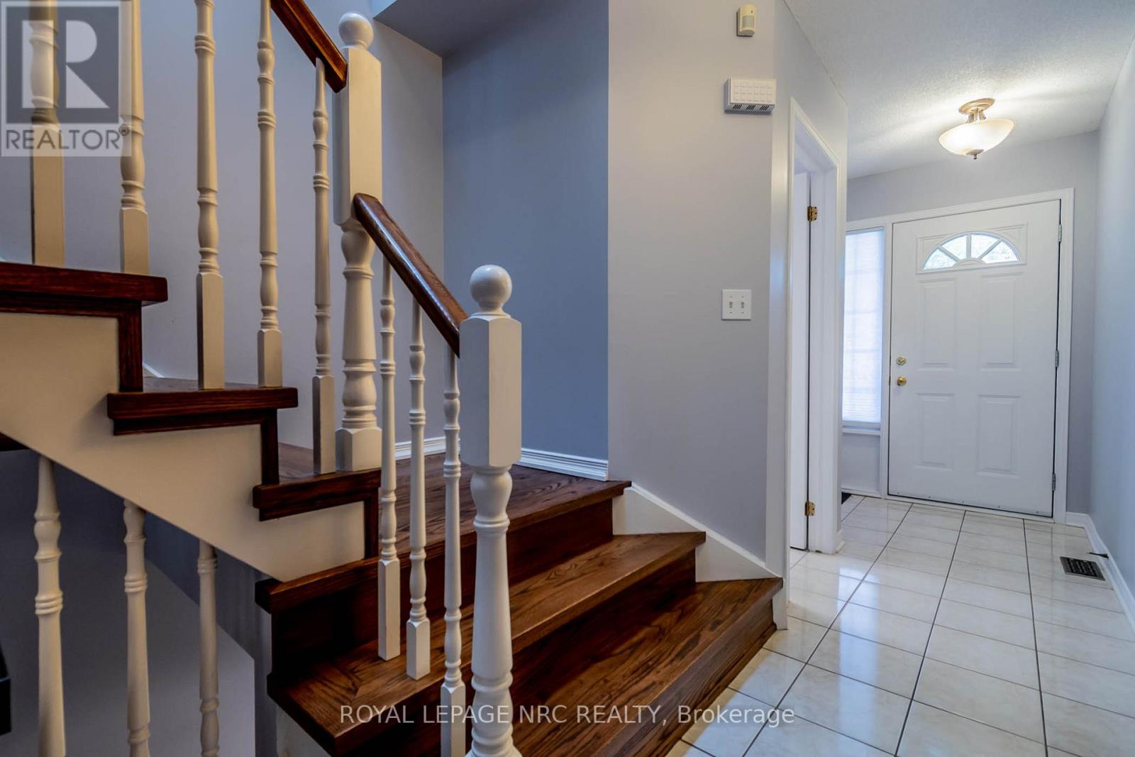 28 - 5070 Drummond Road, Niagara Falls, Ontario  L2E 6E4 - Photo 28 - X12445723