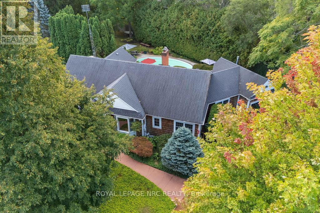 7 Christopher Street, Niagara-On-The-Lake (Town), Ontario  L0S 1J0 - Photo 3 - X12445970