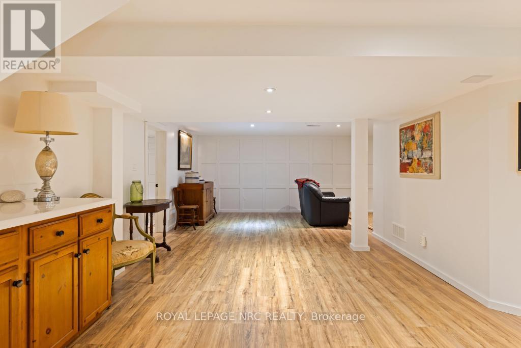 7 Christopher Street, Niagara-On-The-Lake (Town), Ontario  L0S 1J0 - Photo 32 - X12445970