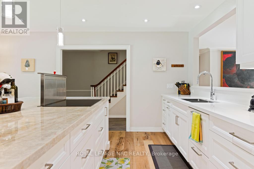 7 Christopher Street, Niagara-On-The-Lake (Town), Ontario  L0S 1J0 - Photo 7 - X12445970