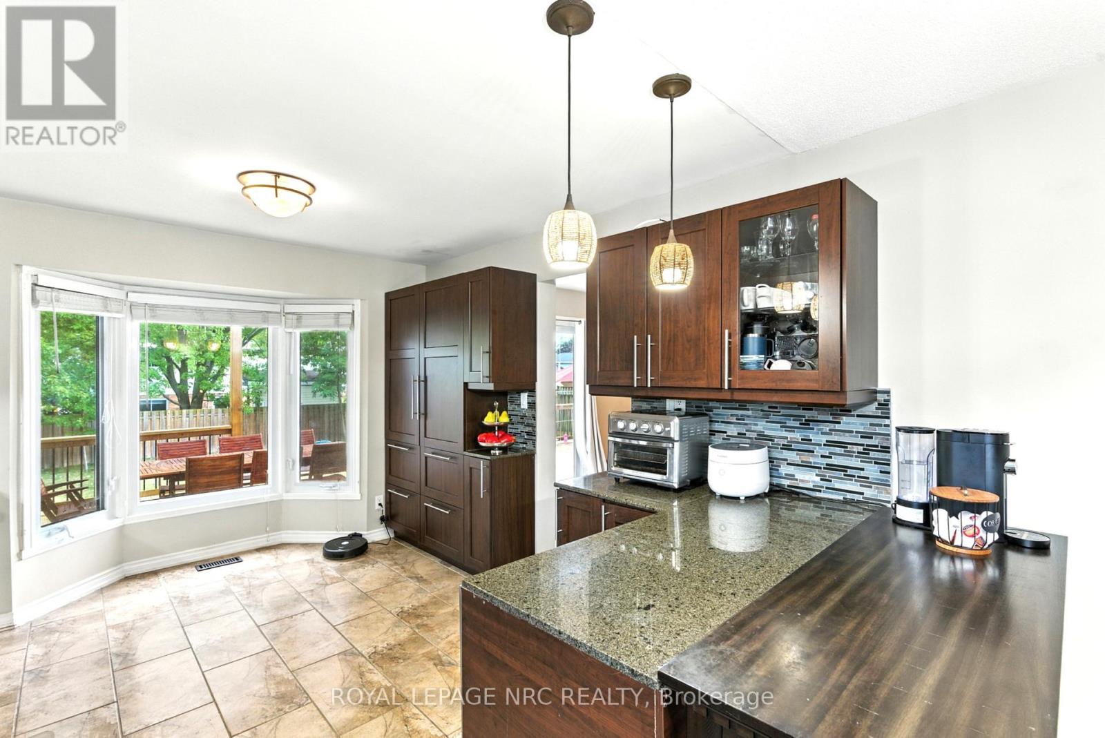 260 Gadsby Avenue, Welland, Ontario  L3C 6N5 - Photo 14 - X12446053