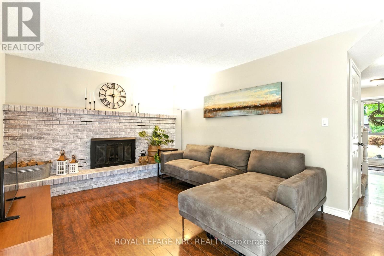 260 Gadsby Avenue, Welland, Ontario  L3C 6N5 - Photo 17 - X12446053