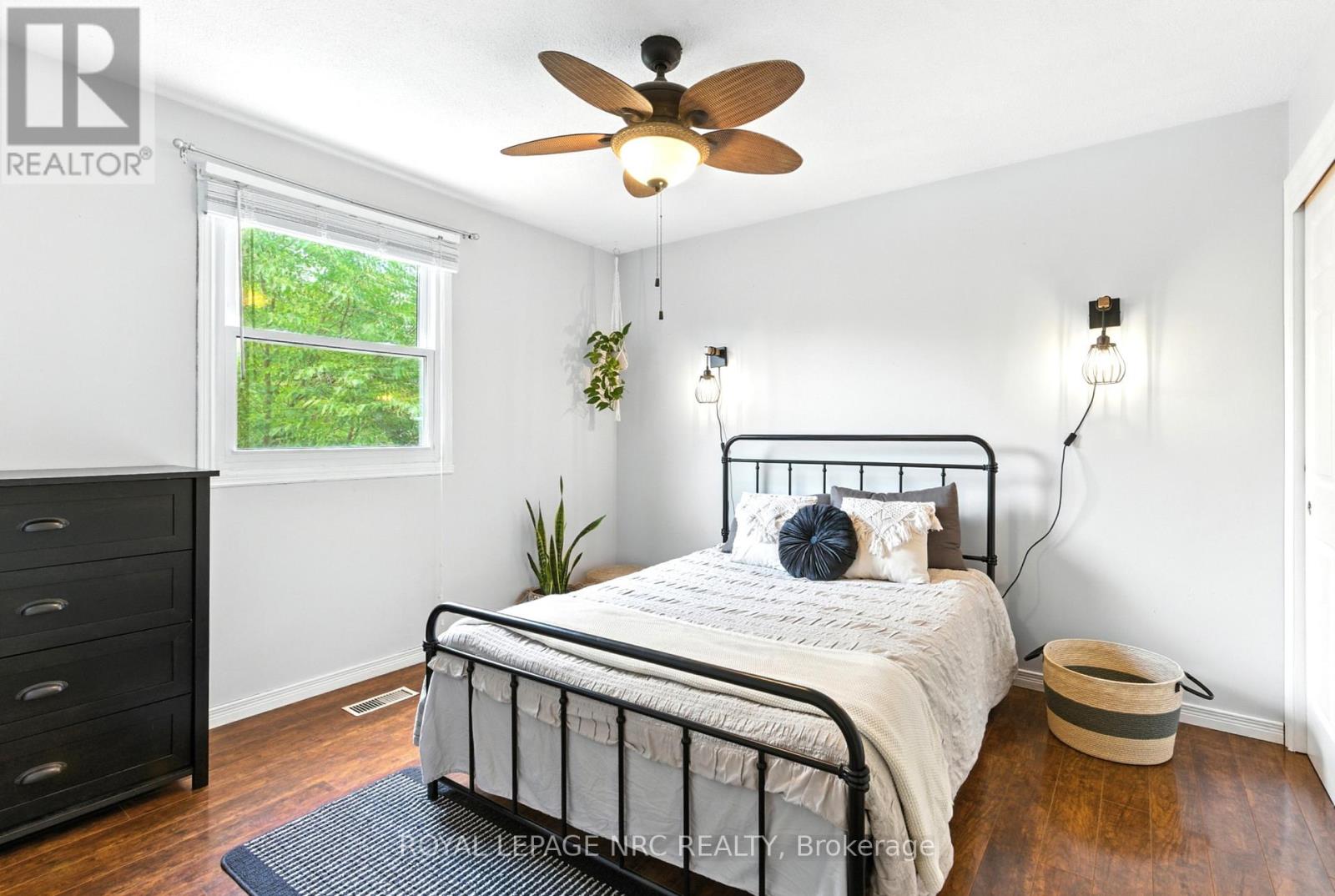 260 Gadsby Avenue, Welland, Ontario  L3C 6N5 - Photo 18 - X12446053