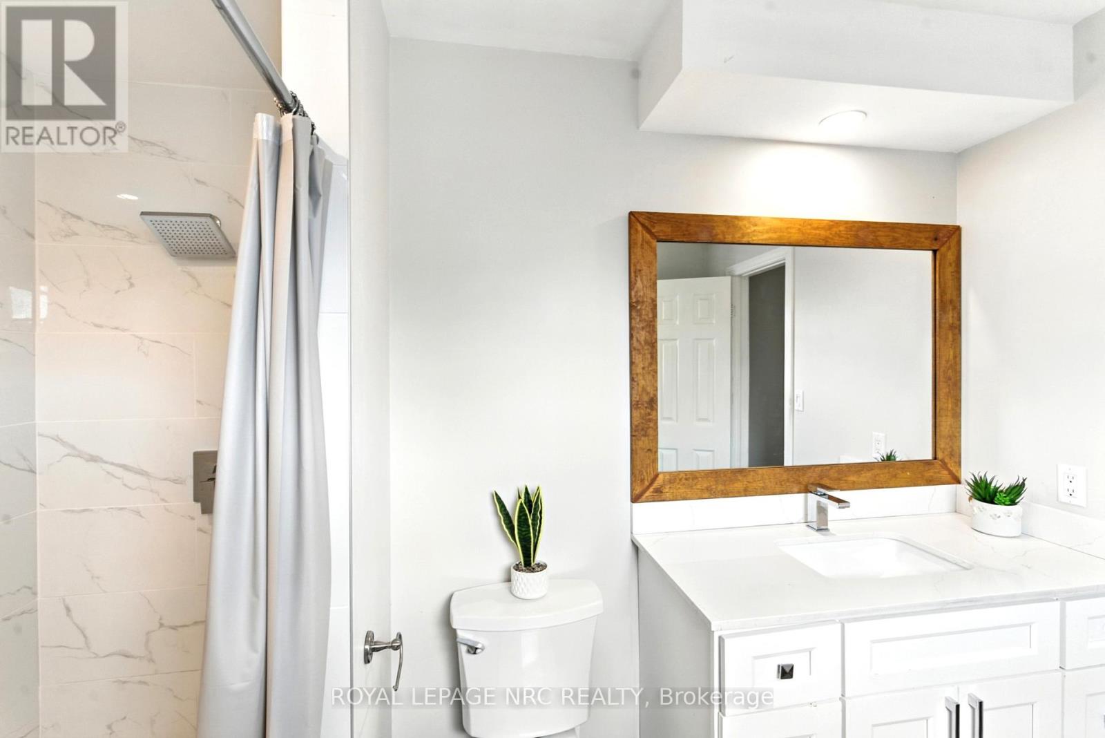 260 Gadsby Avenue, Welland, Ontario  L3C 6N5 - Photo 27 - X12446053