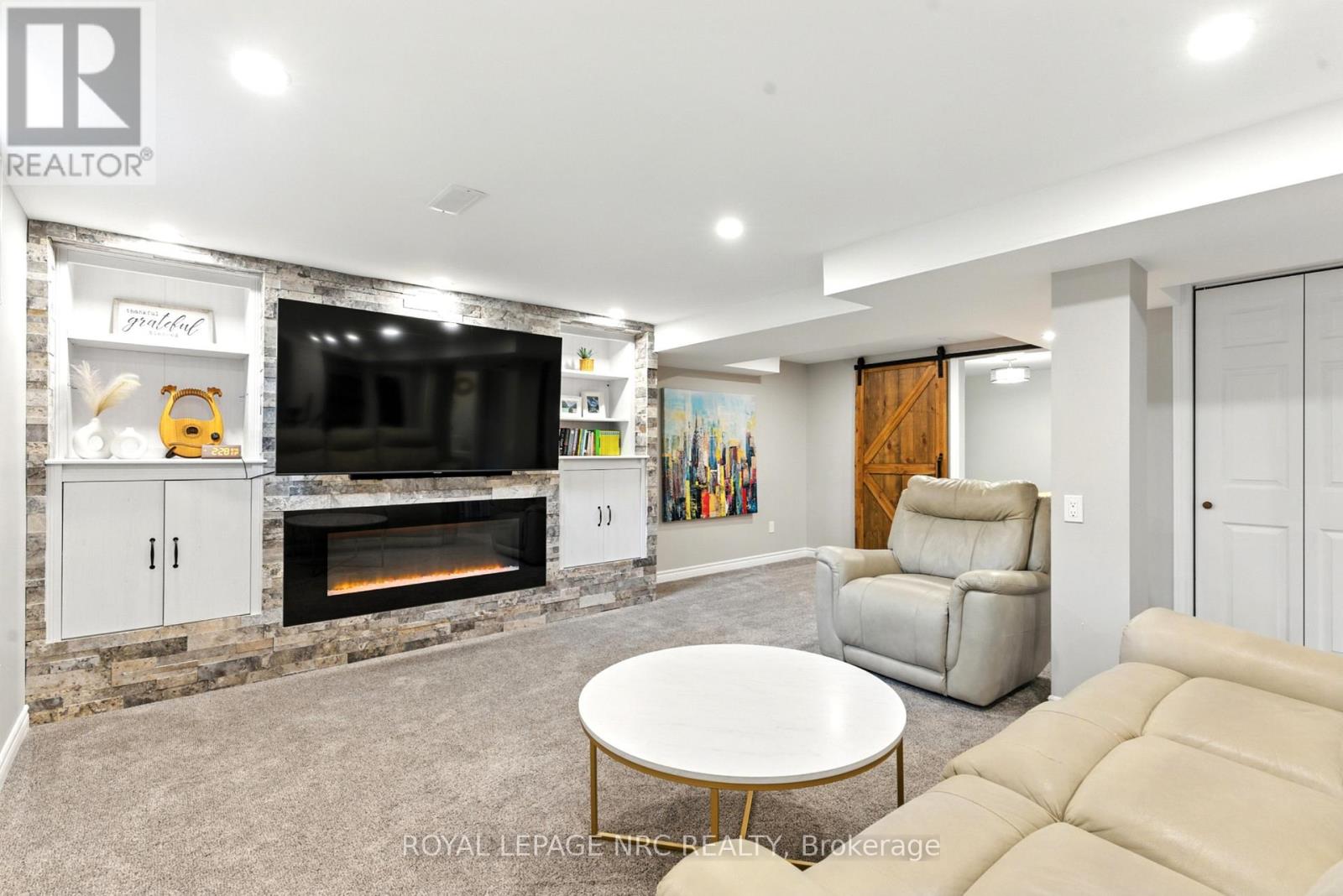 260 Gadsby Avenue, Welland, Ontario  L3C 6N5 - Photo 34 - X12446053