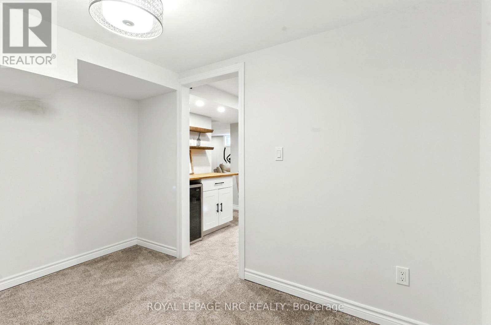 260 Gadsby Avenue, Welland, Ontario  L3C 6N5 - Photo 36 - X12446053