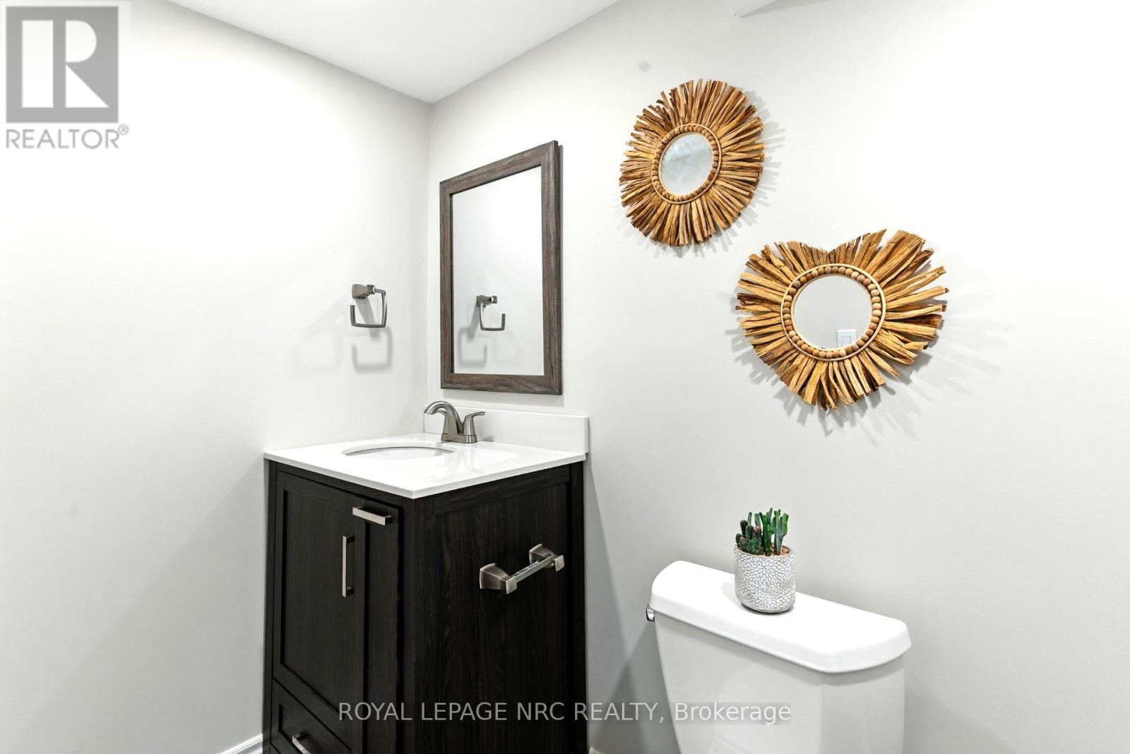 260 Gadsby Avenue, Welland, Ontario  L3C 6N5 - Photo 38 - X12446053