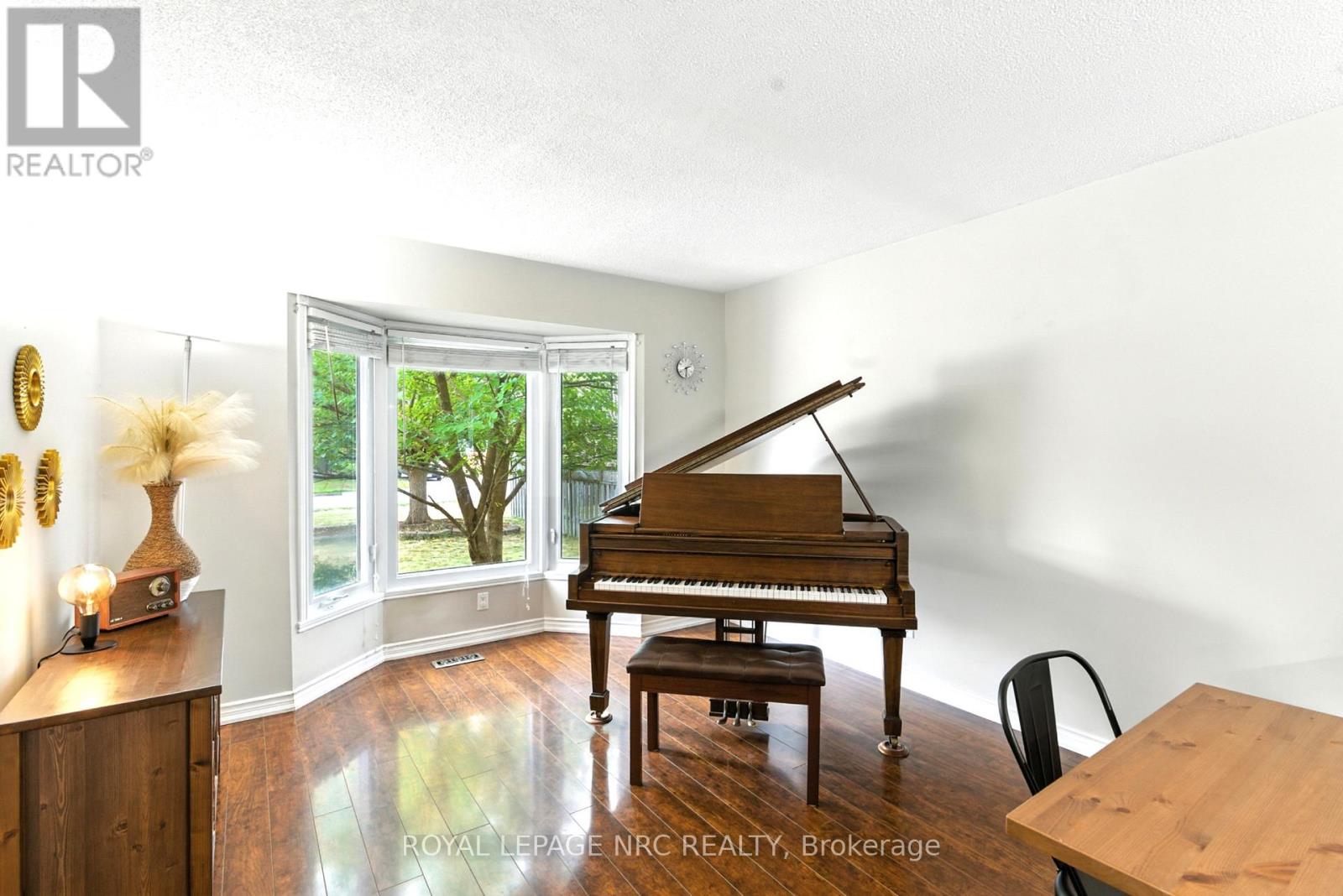 260 Gadsby Avenue, Welland, Ontario  L3C 6N5 - Photo 6 - X12446053